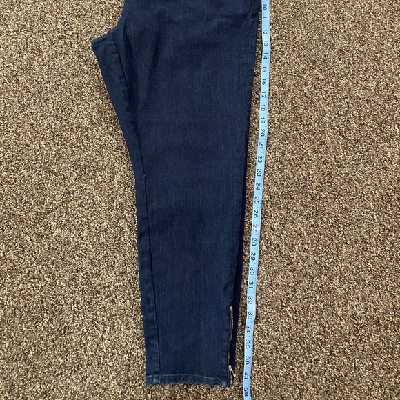 Loft Jeans, NWT, Mid-Rise, Ankle Length, Dark Wash - Picture 7 of 8